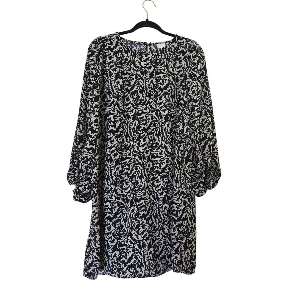 H&M Patterned Wide Sleeved Mini Dress NWT Medium Black White Hobo Style
